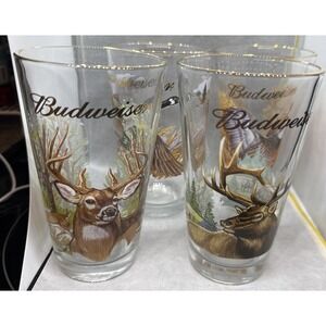 VNTG Budweiser Wildlife Animals Hunting Glasses Set Of 4 Gold Rims & Lettering